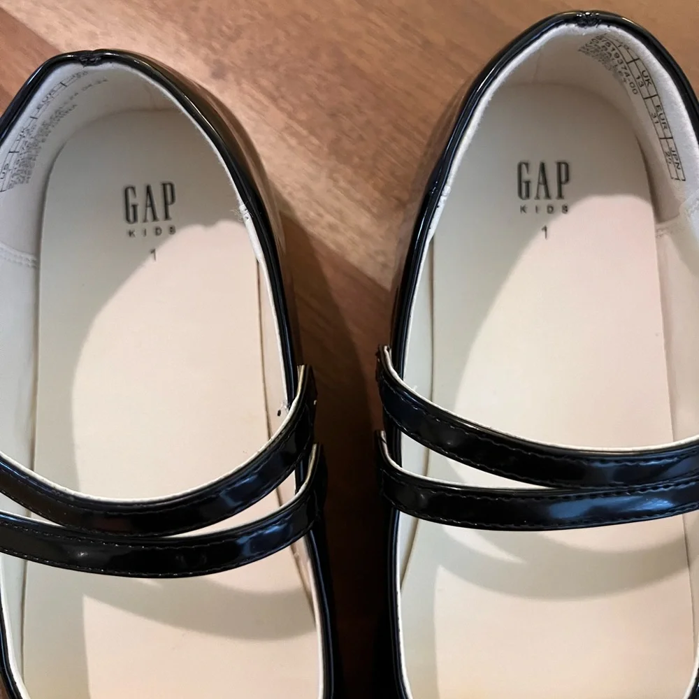 Gap Mary Jane’s